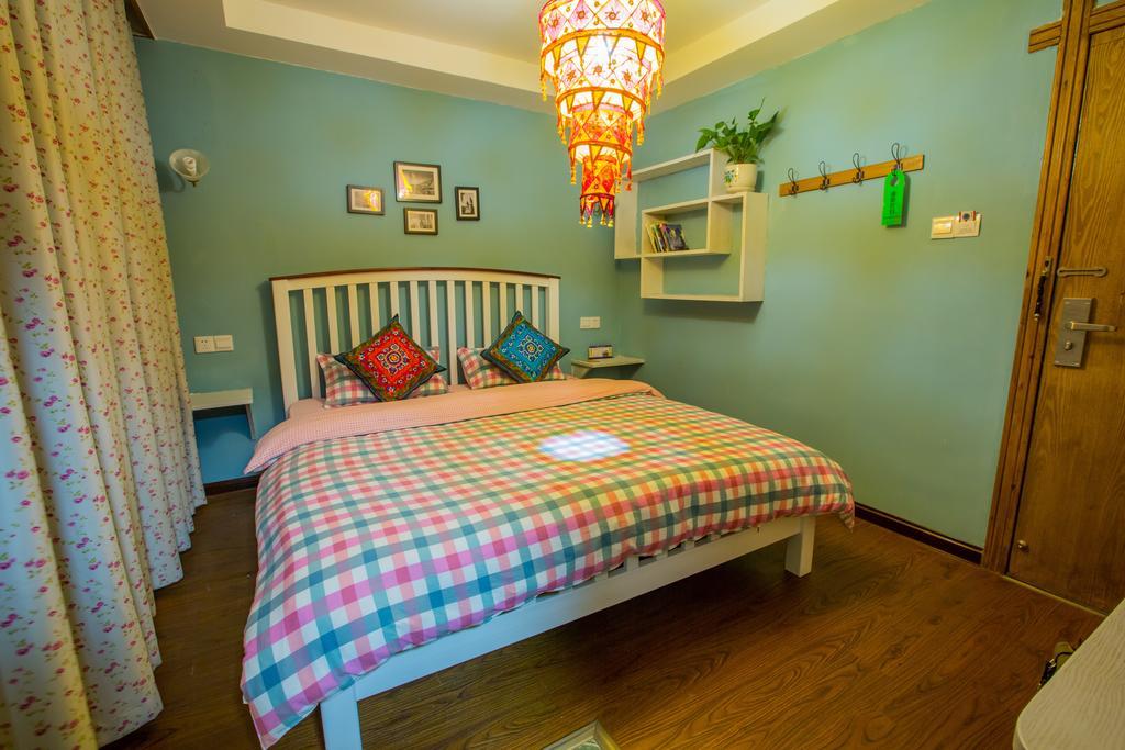Zhangjiajie April Hostel Habitación foto