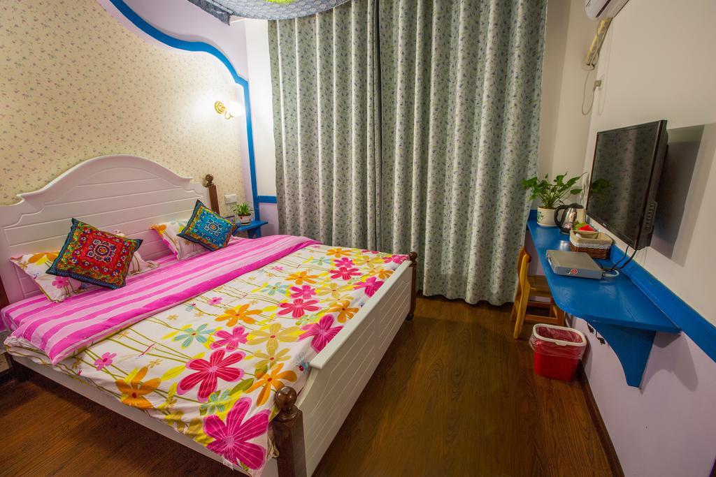 Zhangjiajie April Hostel Habitación foto